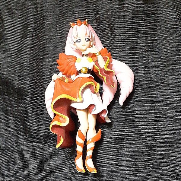 プリキュア フィギュア キュアスカーレット