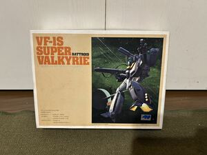 【1/100】バンダイ VF-1S スーパーバルキリー 未使用品 プラモデル