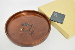 未使用　漆器 秋草彫り 茶盆 花絵 丸盆 お盆 伝統工芸品