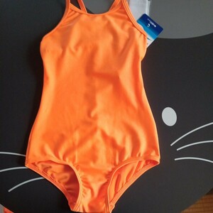 オレンジスクール水着。新品・未使用。size-140。オレンジ色。NIKKi。女の子。