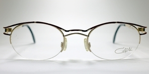 CAZAL (カザール)　MOD.103 Col.779　　49□21-135　　MADE IN GERMANY　婦人用高級品　チタンフレーム　ラスト一本