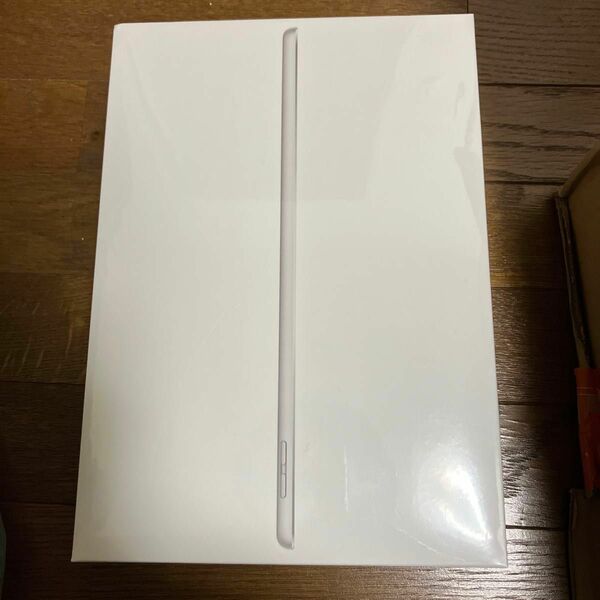  新品未開封　アップル(Apple) 10.2インチ　iPad　(第9世代)　Wi-Fiモデル　64GB　シルバー スペースグレイ