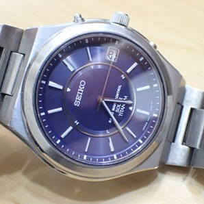 セイコー/SEIKO ◆ 7B22-0AF0 スピリット ソーラー/デイト チタン製 ◆ 青文字盤 メンズ腕時計の画像4