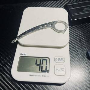 アウトドア サバイバル ツール ステンレス鋼製 重40g 厚4mm キャンプ ハイキング 野外登山 本革シース付きの画像9