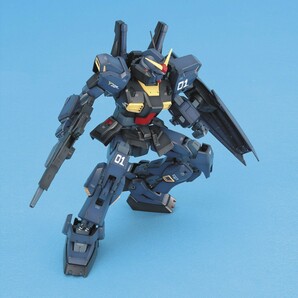 未組立 MG 1/100 RX-178 ガンダムMk-II Ver.2.0（ティターンズ） マークツー Ｚガンダム ガンプラ バンダイの画像3