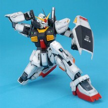 未組立 MG 1/100 ガンダムMk-2 Ver.2.0（エゥーゴ） バンダイ BANDAI ガンプラ ガンダムMk-II 機動戦士Zガンダム_画像3