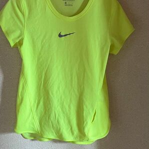 NIKE AEROREACT エアロリアクト Tシャツ