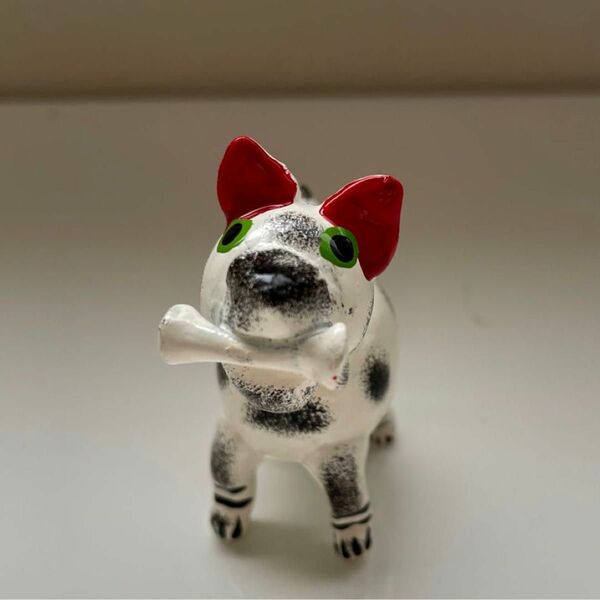 メキシコの民芸品　かわいい犬のアレブリヘ　犬のしっぽが風でゆらゆら 飾り フィギュア 人形