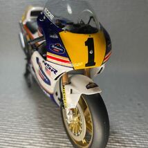 ハセガワ1:12 オートバイシリーズ BK-4 Honda NSR500 “1989 WGP500 CHAMPION” No.1 エディローソン プラモデル 完成品_画像7