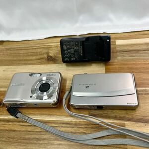 ②富士フィルムFUJIFILM FinePix z900 A100 2点セット 動作確認済み 充電器つき