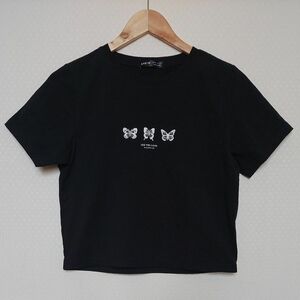 SHEIN 半袖Tシャツ 黒 蝶柄プリント