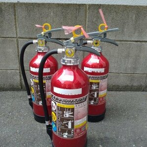 【格安 リサイクル品】ms071 モリタ宮田 2018年製 10型 蓄圧式 粉末(ABC)消火器 3本 ご家庭に、訓練に 消防用品.comの画像1