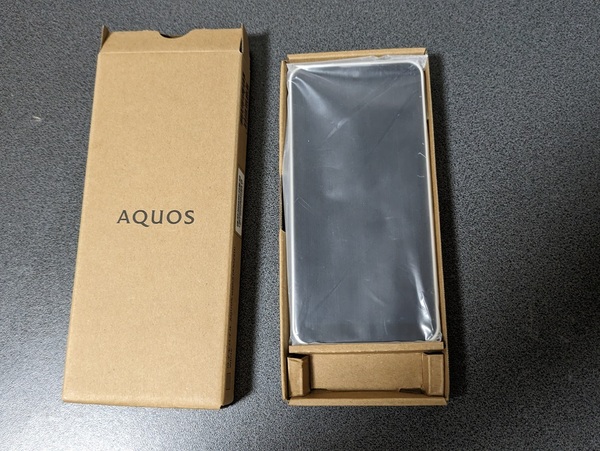 AQUOS wish3 ホワイト ワイモバイル版 A302SH 本体 新品未使用 動作確認品