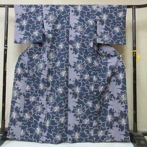 1円 良品 化繊 着物 洗える 小紋 和装 桜 草花のシルエットデザイン おしゃれ 高級 単衣 身丈154cm 裄62cm【夢職】★★★の画像1