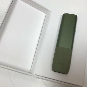 4055■ アイコス イルマワン IQOS ILUMA ONE モスグリーン 箱/充電器付 通電確認済みの画像1