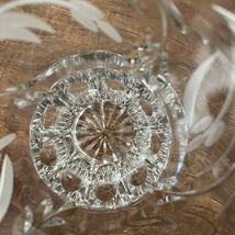 fc60562 ロイヤルブライアリー 花瓶 英国王室御用達 ROYAL BRIERLEY 花器 ハンドカット フラワーベース 草花 クリスタルガラス 高さ約20cm_画像8
