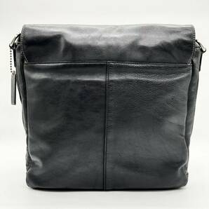 極美品 コーチ COACH メンズ メッセンジャーバッグ ショルダー ビジネス レザー 本革 黒 ブラック ロゴ型押し 大容量の画像3