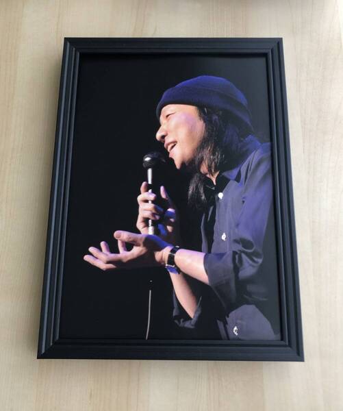 kj ★額装品★ 4 山下達郎 貴重写真 A4サイズ額入り ポスター風デザイン コンサート ライブ ツアー