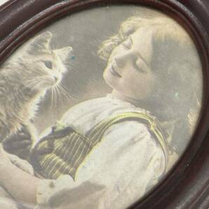 ＃3638 フォトフレーム オーバル 猫と少女 アンティーク インテリア 洋風 写真立て 雑貨 オブジェ コンパクト 現状保管品の画像2