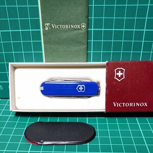 VICTORINOX SWISS ARMY KNIFE