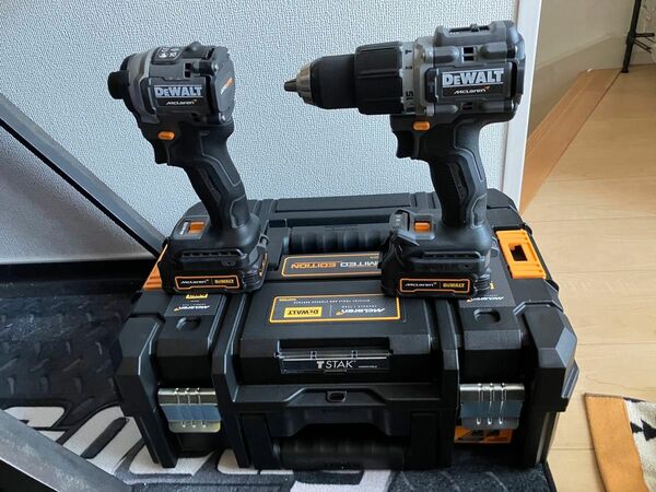 dewalt mclaren インパクトドリルドライバーセット　専用ケース　限定品品　マクラーレンコラボ