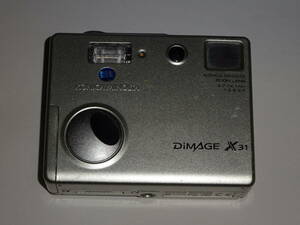 コニカミノルタ　デジカメ・DiMAGE X31　中古現状品