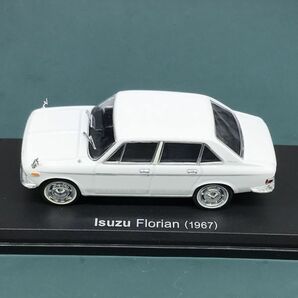 いすゞ フローリアン 1967 1/43 国産名車 コレクション アシェット Isuzu Florianの画像3