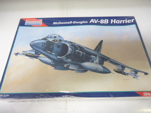 MONOGRAM 1/48 AV-8B Harrier 未組立