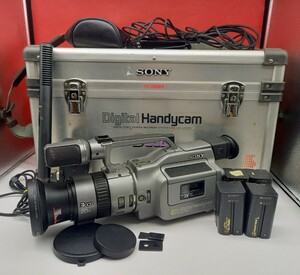 ■ SONY DCR-VX1000 Digital Handycam デジタルビデオカメラ 通電確認済 付属品 バッテリー 充電器 SEMI FISHEYE LENS ケース ソニー