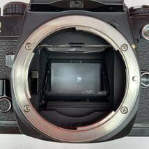 □ Nikon FE2 フィルムカメラ 一眼レフカメラ ボディ ブラック 黒 ジャンク ニコン_画像9