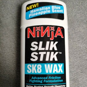 新品正規品本物NINJA SK8 waxスケートボードWAX SLIK STIK Hawaiian Blue Pineapple Scent