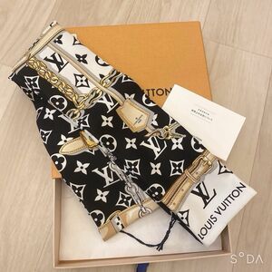 新品未使用 LOUIS VUITTON ルイヴィトン　モノグラム　バンドー　スカーフ　シルク　人気 LV ノワール