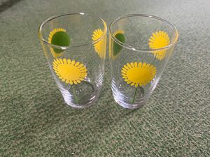 瞳子　昭和レトロ グラス コップ 花柄　2個