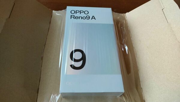 Reno9 A 6.4インチ メモリー8GB ストレージ128GB ムーンホワイト ワイモバイル 新品未使用 