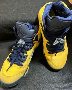 NIKE AIR JORDAN 5 RETRO SP MICHIGAN