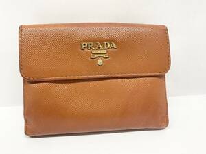 4965　PRADA　プラダ　財布　二つ折り財布　革　茶色　札入れ　小銭入れ