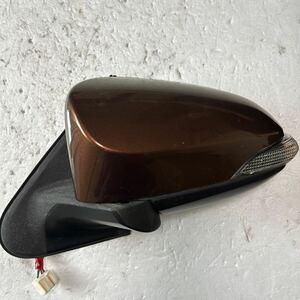 ⑩ Toyota NSP 140 141 Spade door mirror left A-1