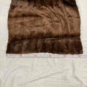 革落i401 《最高級毛皮》毛皮 生地 革 ウィーゼル セワリプレート ブラウン 約104×52cm 毛皮の加工生地 敷物 カバーの画像5