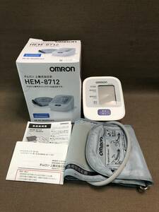 中古美品☆上腕式血圧計☆OMRON/オムロン☆HEM-8712☆動作確認済み