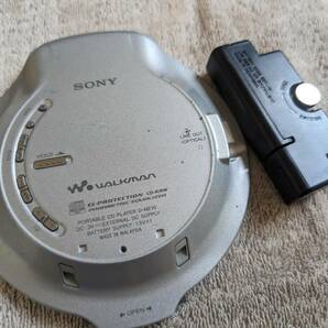 SONY ソニー ポータブル CDプレーヤー D-NE10 CD WALKMAN 薄型 電池BOX付き 動作品の画像8