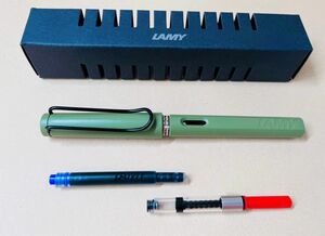 2000値下げ!Lamy Safari 万年筆 EF細字インクコンバーター付き 万年筆 筆記用具 ラミー EF