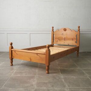 IZ78791F★カントリー パイン 無垢材 シングル ベッドフレーム 木彫刻 クラシック 木製 シングルベッド フレーム アンティーク スタイル