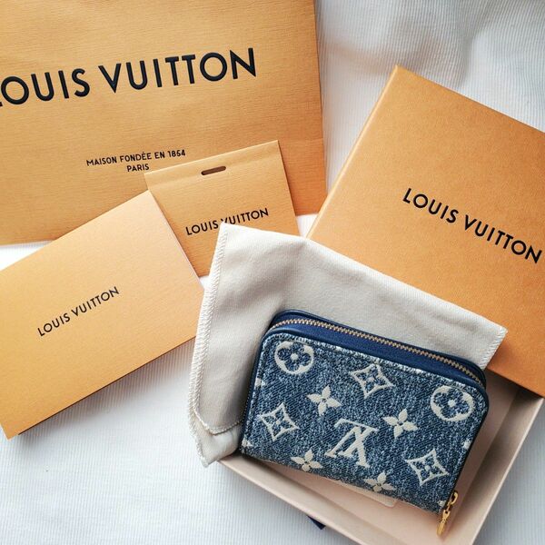 LOUIS VUITTON デニム コンパクト財布 ルイヴィトン モノグラムジャガードデニムジッピーコインケース