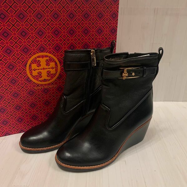 美品 Tory Burch トリーバーチ ショートブーツ ロゴ ボア 6M 約23cm 