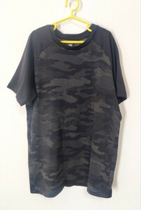 〈150〉ユニクロ　半袖　Tシャツ 迷彩　ドライ　yut150