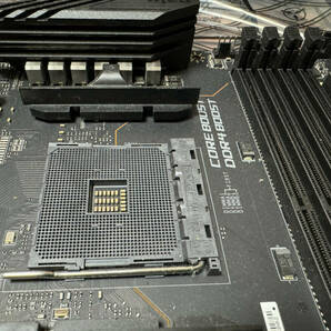 MSI MEG X570 UNIFY マザーボード AMD X570チップセット [SATAケーブル4本中2本欠品]の画像4