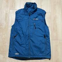 中古 Berghaus バーグハウス アウトドア ポリエステル ダウンベスト Mサイズ_画像1