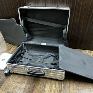 【中古極美品】RIMOWA CLASSIC CABIN リモワ クラシック キャビン 36L スーツケース アルミニウム シルバーの画像8