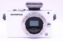 ★良品★OLYMPUS オリンパス OLYMPUS PEN Lite E-PL3 ホワイト デジタルミラーレスカメラ フラッシュ付き C-0014_画像2