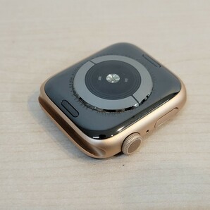 Apple Watch Series5 44mm GPSモデル ゴールドアルミニウム ミラネーゼループバンド MWT42J/A アップルウォッチシリーズ5の画像4